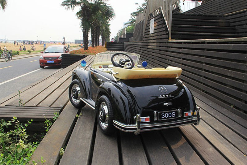 電動乗用ラジコン メルセデス ベンツ 300S